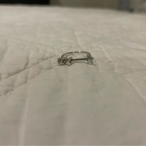 Tiffany ring, Paloma’s Graffiti arrow in sterling silver. Size 4